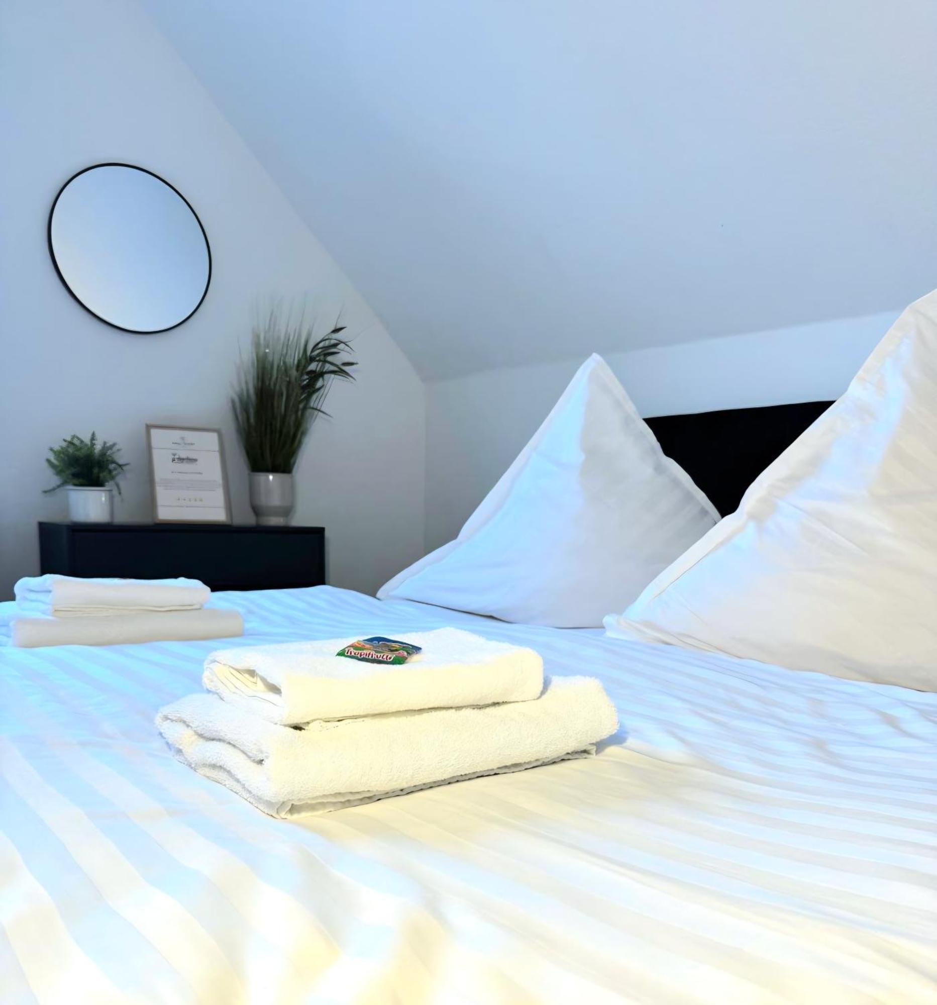 Ama Home Apartment In Hiddenhausen - Wlan, Smart-Tv - Nahe A30 & A2 - Nur 10 Min Von Herford Екстериор снимка